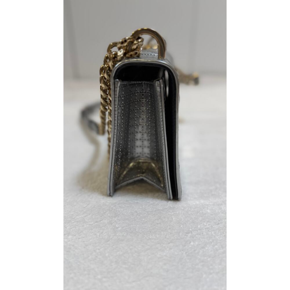 Dior Diorama Flap Bag Cannage Embossed Medium shoulder bag - Picture 8 of 14